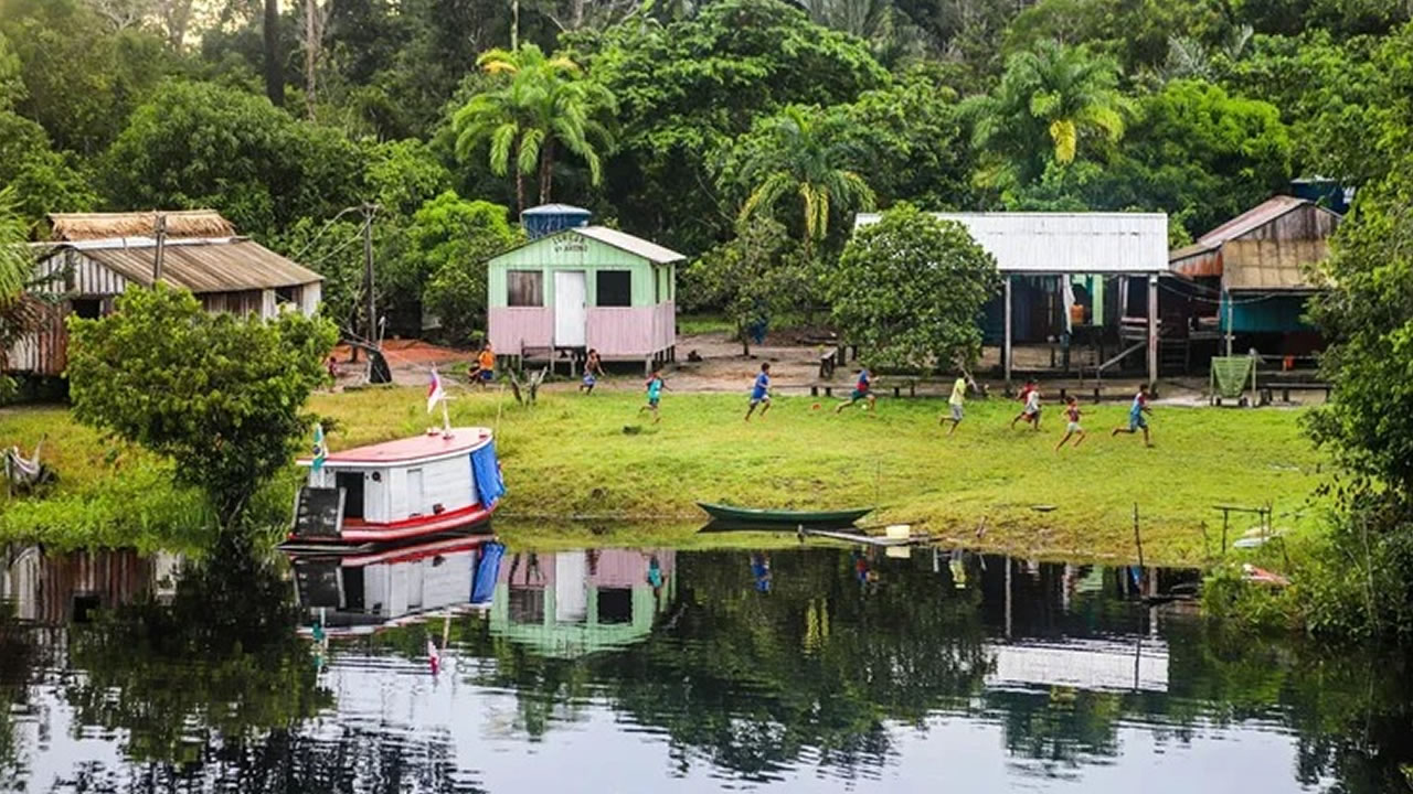 Comunidade ribeirinha